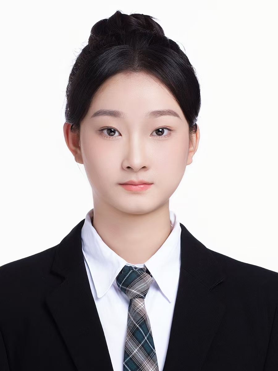 硕士-2025级 黄宇涵