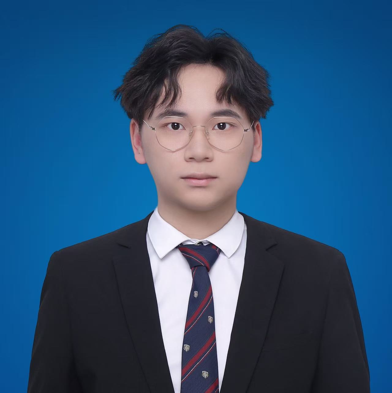 硕士-2025级 刘俊麟